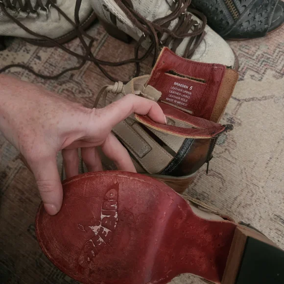 Freebird by Steven Black Leather Buckle Sandals - 7 PAIR BUNDLE - Picture 9 of 12